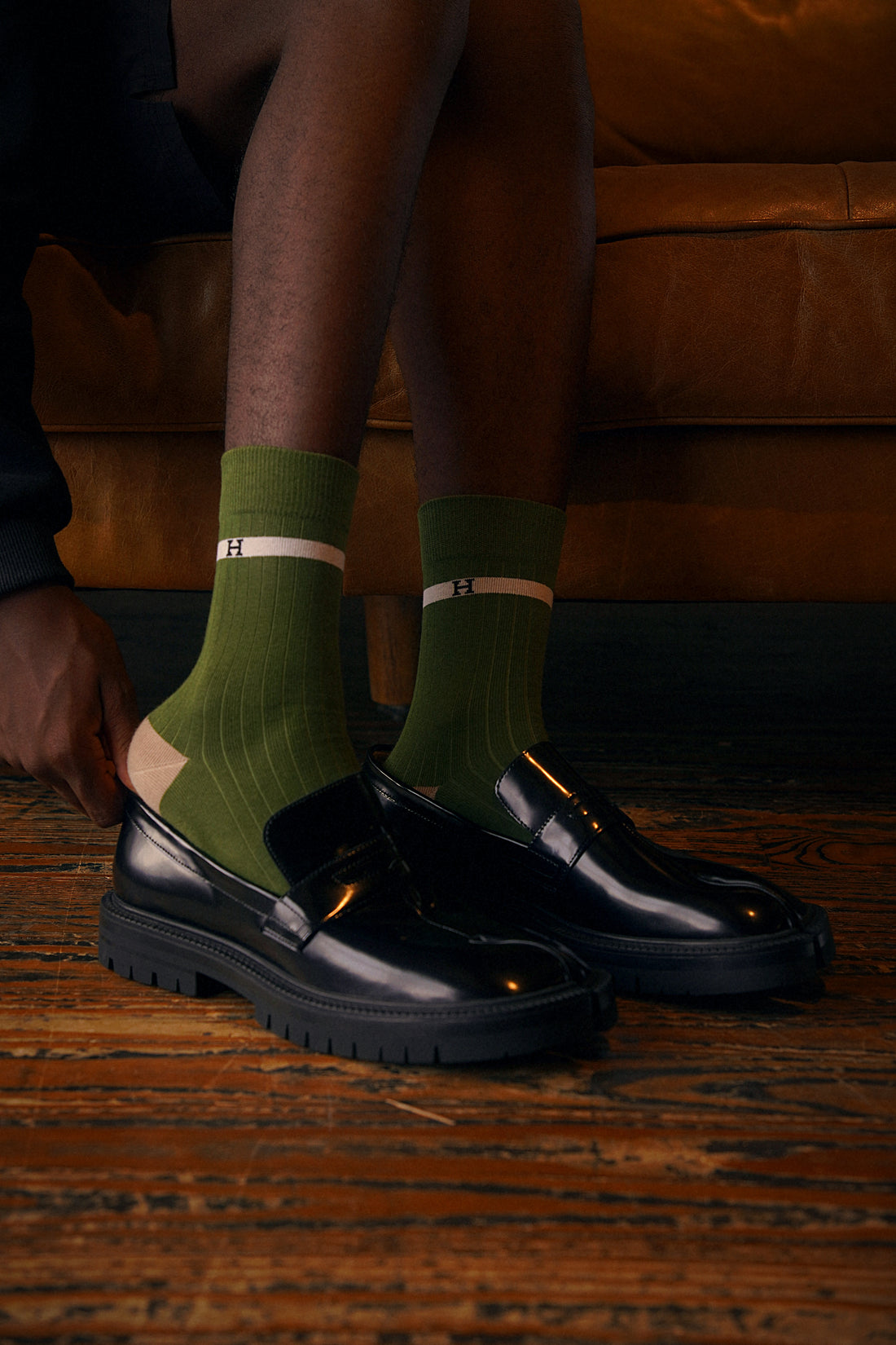HILTAURA: Olive Crest Socks (2 Pairs)
